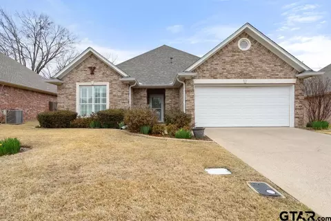 1833 Hollylake Cir, Tyler, TX 75703