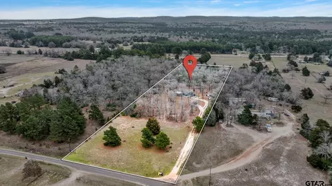 329 An County Road 4593, Palestine, TX 75803