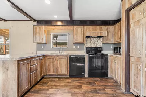 465 Comanche, Quitman, TX 75783 photo 9