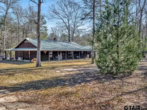 1538 E Barnum Loop, Corrigan, TX 75939 photo 2