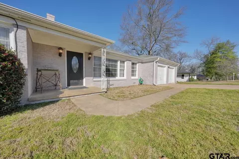 1905 S Sneed, Tyler, TX 75701