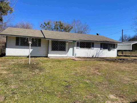 406 S Hubbard, Omaha, TX 75571