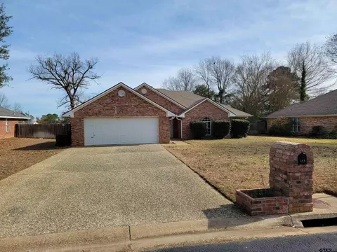 549 Pecos Dr, Chandler, TX 75758