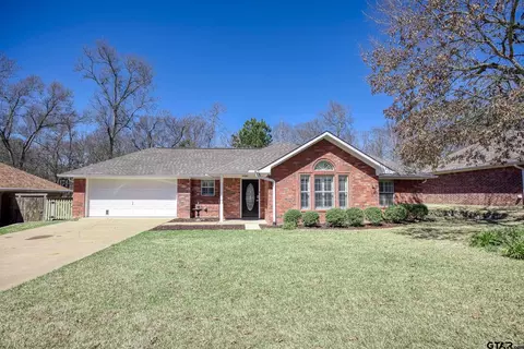 211 Homestead, Palestine, TX 75801