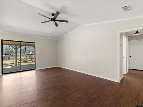 217 Locklear, Longview, TX 75605 photo 5
