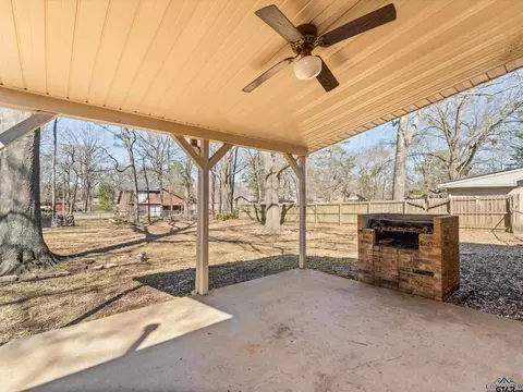 217 Locklear, Longview, TX 75605 photo 17