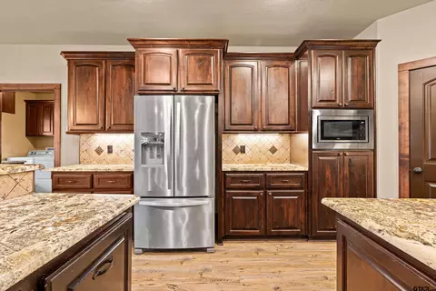 2525 Bison Rd, Gilmer, TX 75644 photo 6