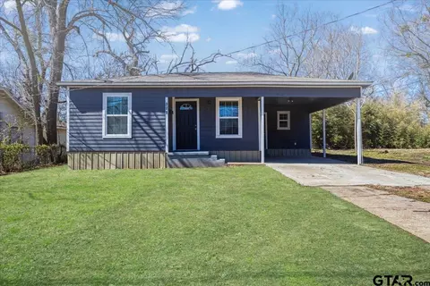 371 NE 26th St, Paris, TX 75460