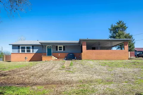 2449 W George Richey Rd, Gladewater, TX 75647