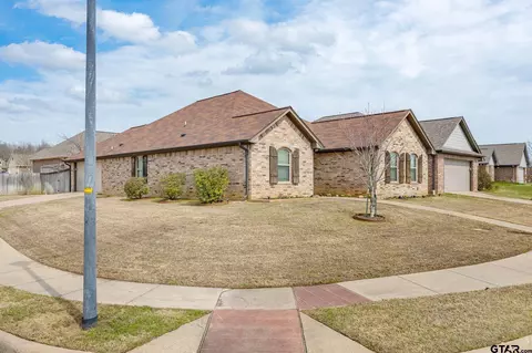 2524 Guinn Farms Rd, Tyler, TX 75707