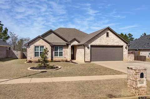 1228 Nate Cir, Bullard, TX 75757