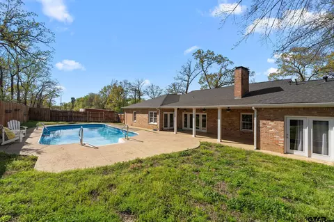 1401 Sequoia Dr, Tyler, TX 75703