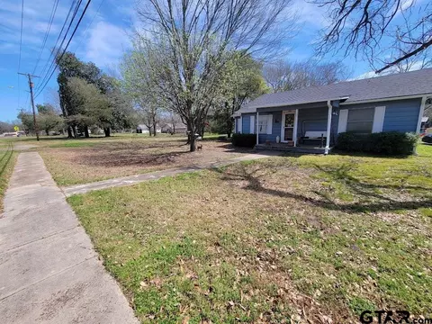 300 E Longview St, Arp, TX 75750 photo 2