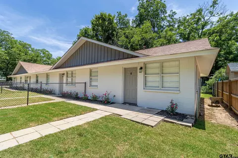 302 Braziel St, Lindale, TX 75771