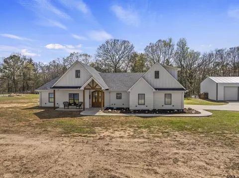 77 County Road 1773, Mount Pleasant, TX 75455