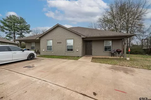 200 200a Meadowgreen # B, Kilgore, TX 75662