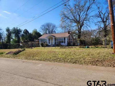 1119 Highland, Henderson, TX 75652