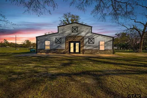 274 County Road 4114, Jacksonville, TX 75766