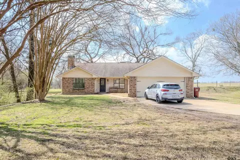 615 Rodeo Dr, Mount Vernon, TX 75457
