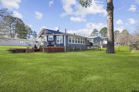 21972 High Point Dr, Frankston, TX 75763