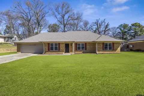 10858 Knollwood Dr, Tyler, TX 75703
