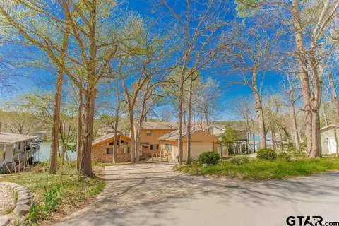 546 Hideaway Ln E, Hideaway, TX 75771