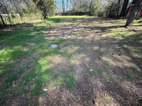 1612 S Holly St, Longview, TX 75602
