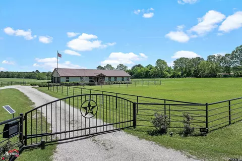 4977 Fm 1798, Laneville, TX 75667
