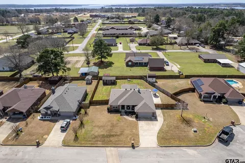 113 Haley Ln, Chandler, TX 75758