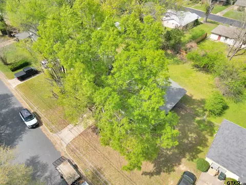 View/Area - 2324 E Devine, Tyler, TX 75701 photo 1 of 8