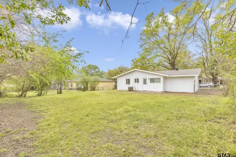 Exterior - 2324 E Devine, Tyler, TX 75701 photo 7 of 9