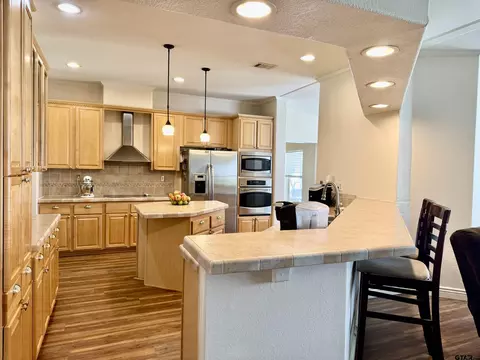 11454 Fm 2710, Lindale, TX 75771