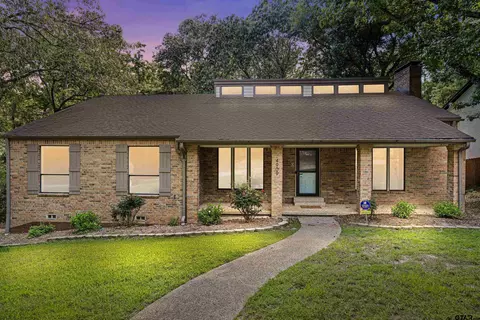 4909 Kirkcaldey Dr, Tyler, TX 75703