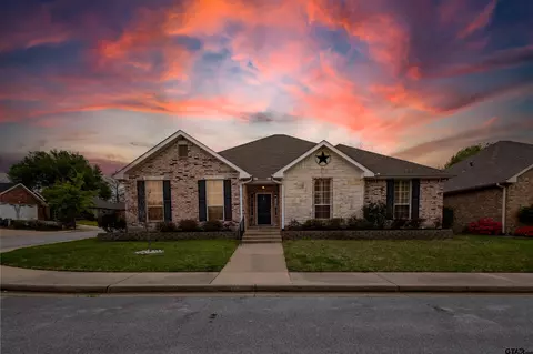 1811 Park Pl, Mineola, TX 75773