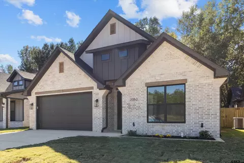 2053 Locklear Ln, Tyler, TX 75703 photo 2