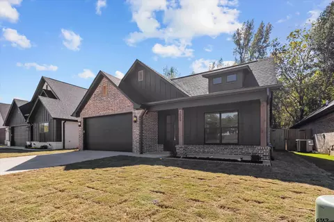 Exterior - 2069 Locklear Ln, Tyler, TX 75703 photo 2 of 3
