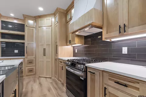 Kitchen - 2041 Locklear Ln, Tyler, TX 75703 photo 1 of 2