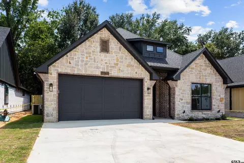 Exterior - 2065 Locklear Ln, Tyler, TX 75703 photo 2 of 5