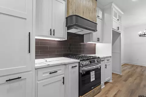 Kitchen - 2065 Locklear Ln, Tyler, TX 75703 photo 2 of 2