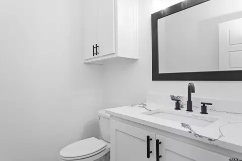Bath - 2065 Locklear Ln, Tyler, TX 75703 photo 3 of 3