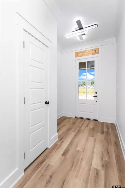 Entry Way - 2047 Locklear Ln, Tyler, TX 75703 photo 1 of 1