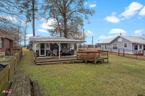 138 County Road 1912, Gary, TX 75643