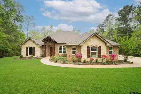 320 Fox Glove Ln, Hallsville, TX 75650