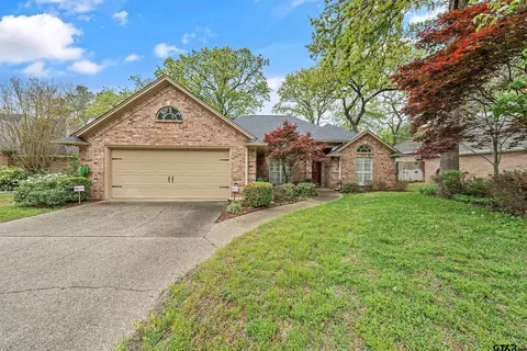 3307 Oak Village Dr, Tyler, TX 75707
