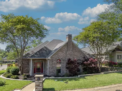 702 Fairmont Dr, Tyler, TX 75701
