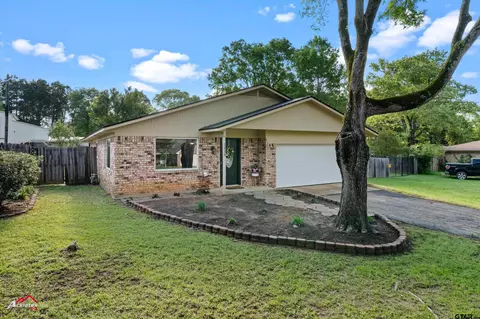 2530 Mayes Ln, Longview, TX 75605