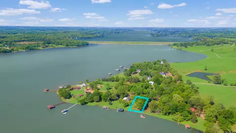 99 Rocky Pt, Mount Pleasant, TX 75455