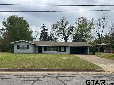 3011 Rollingwood Dr, Tyler, TX 75701