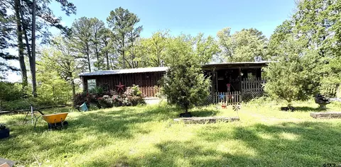 302 S Texas Hwy 42, Henderson, TX 75654