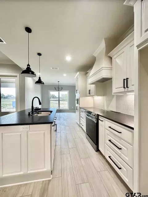 Kitchen - 349 Brooks Dr, Gladewater, TX 75647 photo 5 of 5
